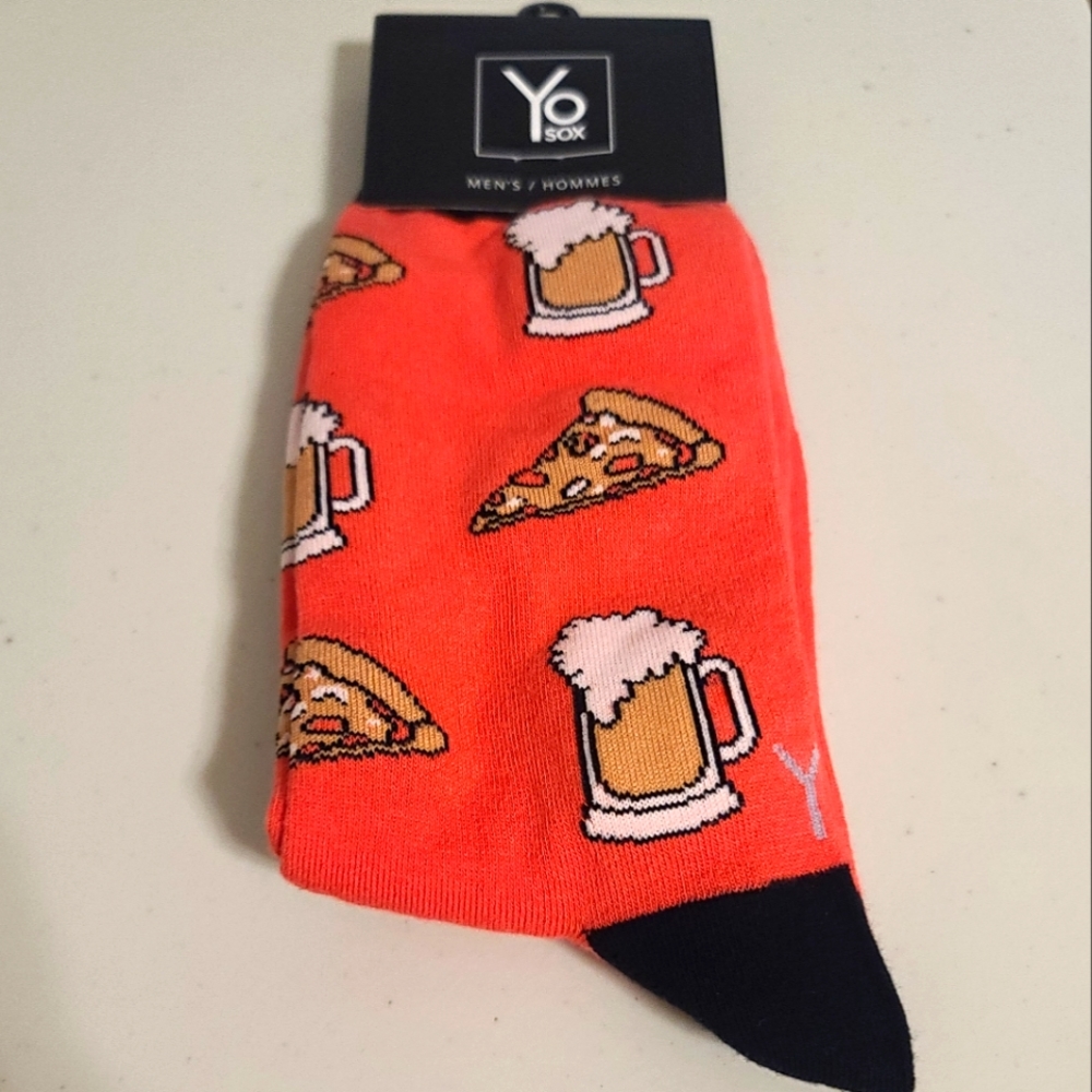 New with tags Men's Yo Sox Pizza and beer, size 7-12 socks